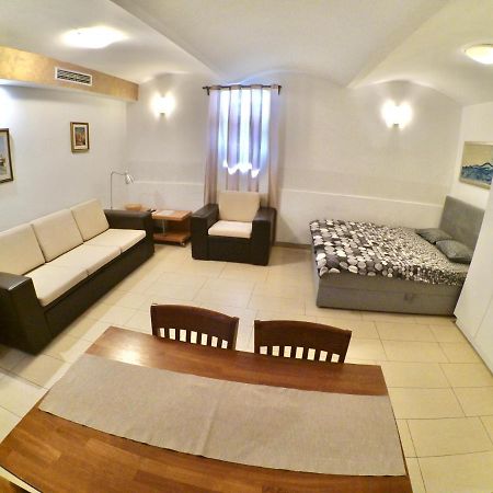 Carla Studio Apartment Zagreb Eksteriør bilde