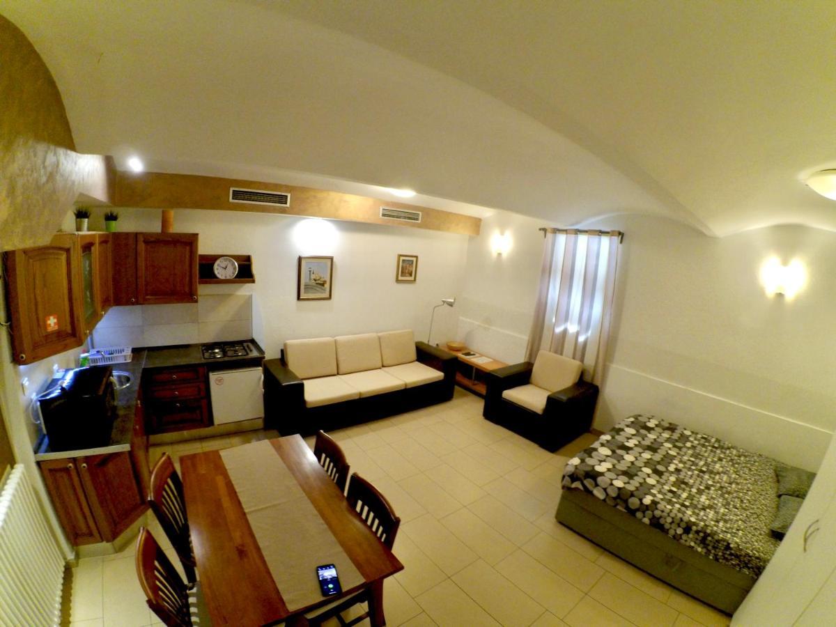 Carla Studio Apartment Zagreb Eksteriør bilde